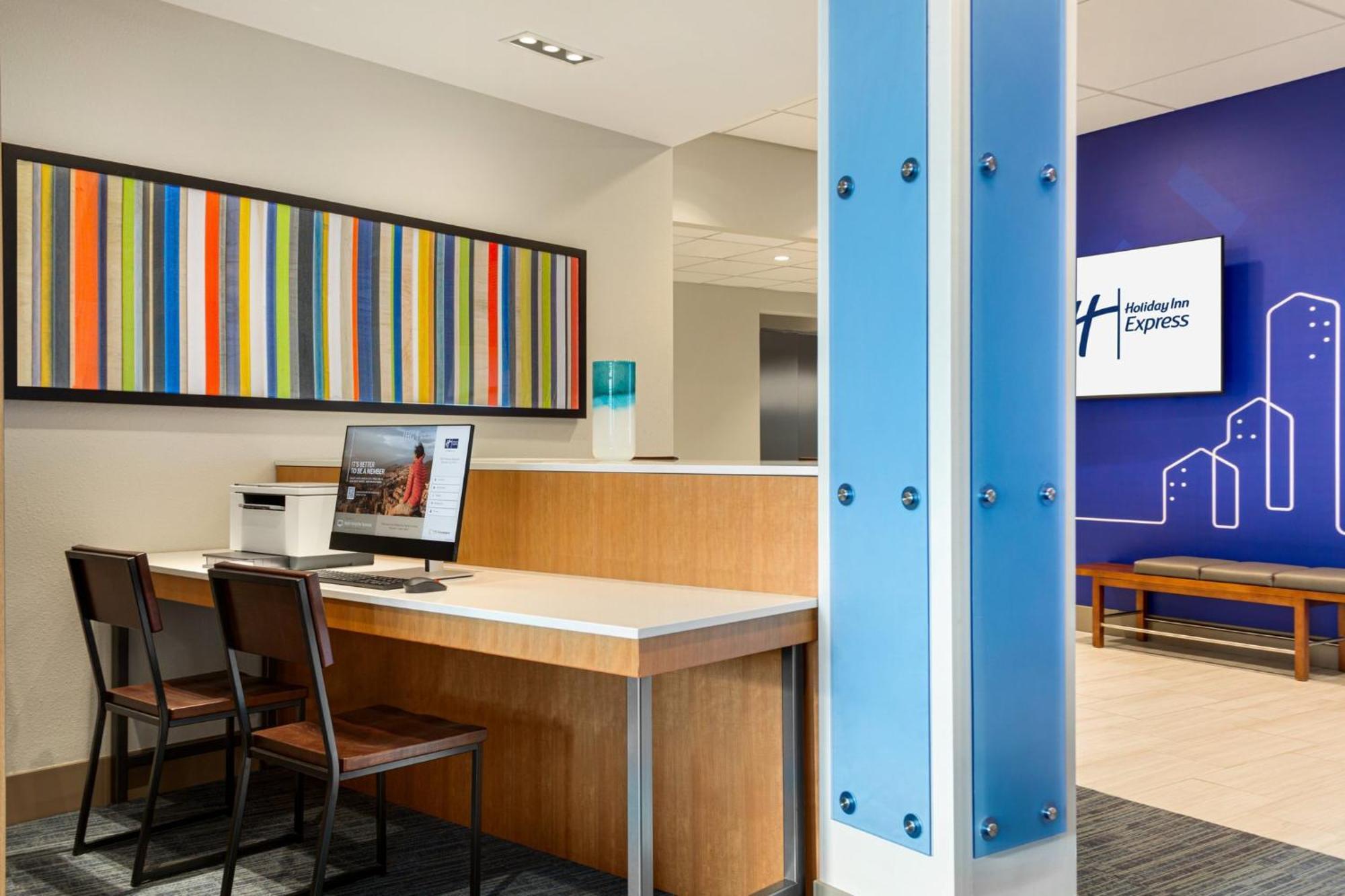 Holiday Inn Express & Suites Hayward - Castro Valley By Ihg Exterior foto