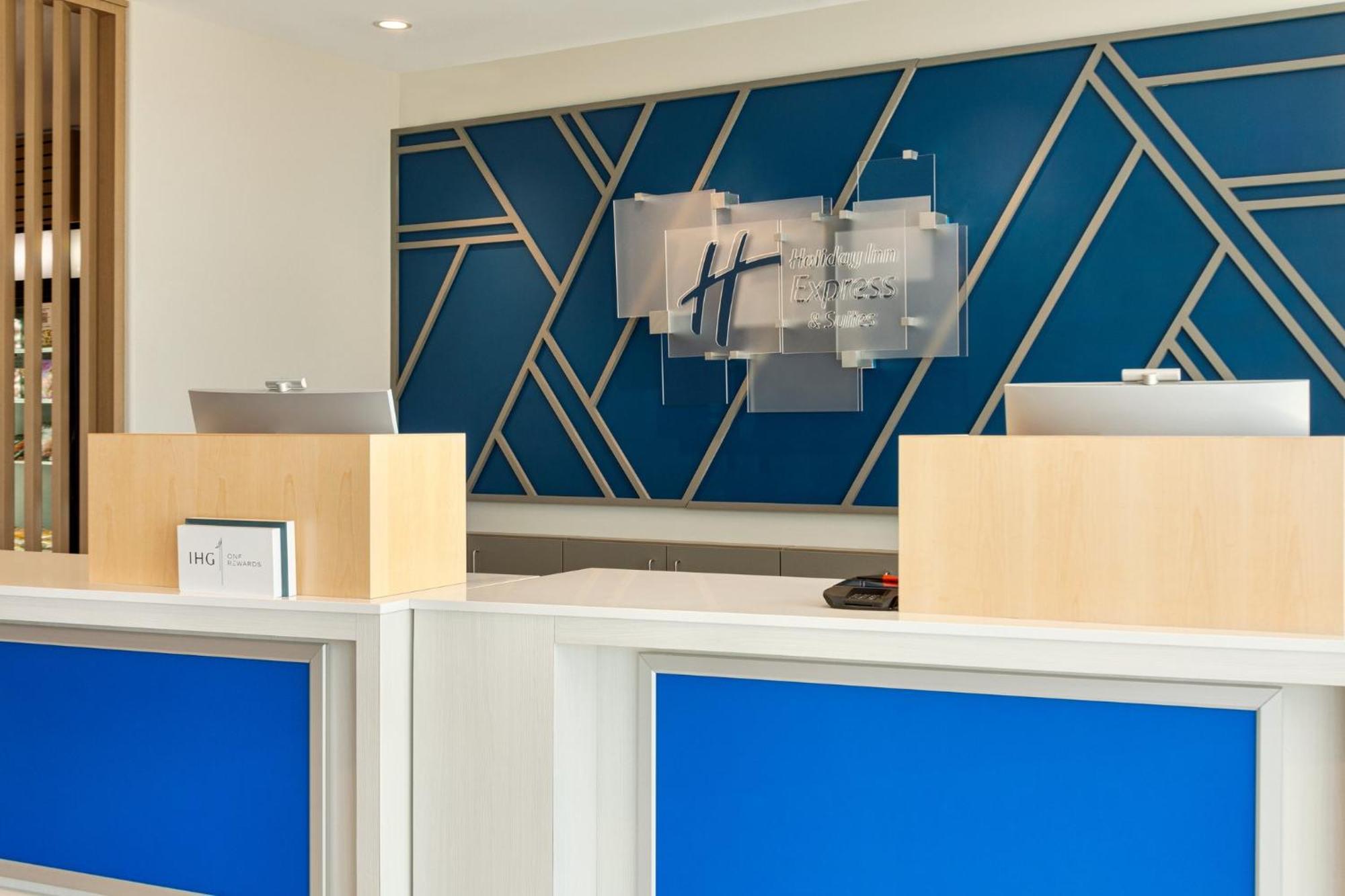 Holiday Inn Express & Suites Hayward - Castro Valley By Ihg Exterior foto