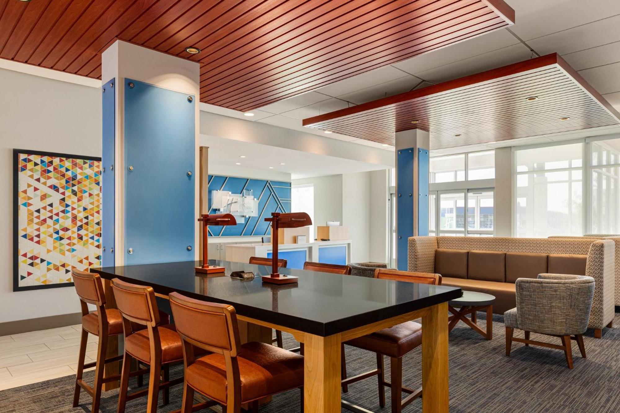 Holiday Inn Express & Suites Hayward - Castro Valley By Ihg Exterior foto